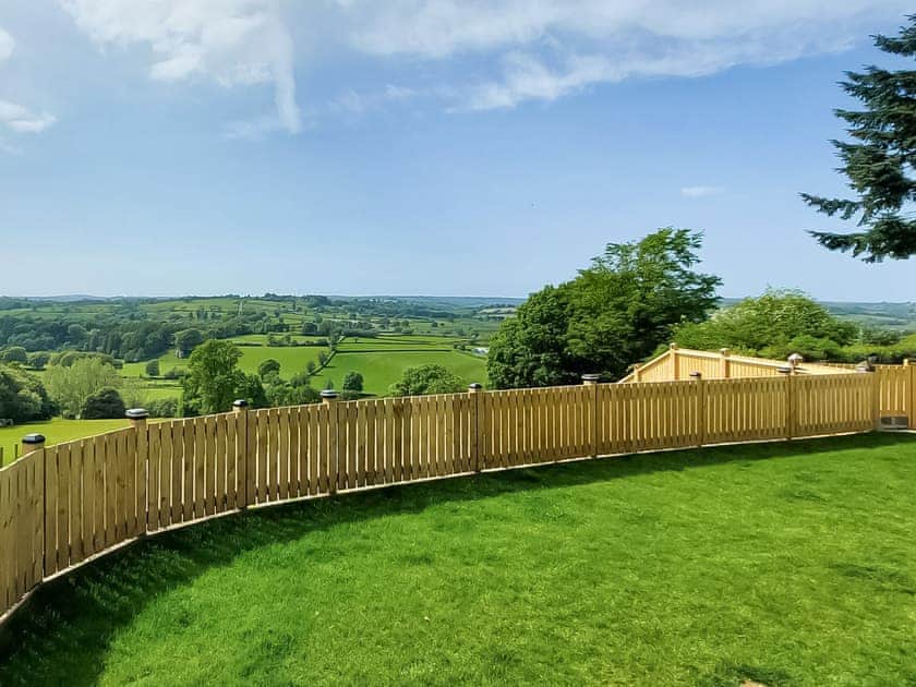 Garden | Yr Hen Beudy, Tregaron