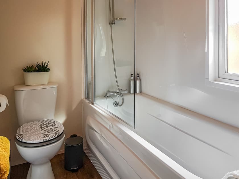 Bathroom | GlenBeagles Lodge, Dollar, near Stirling