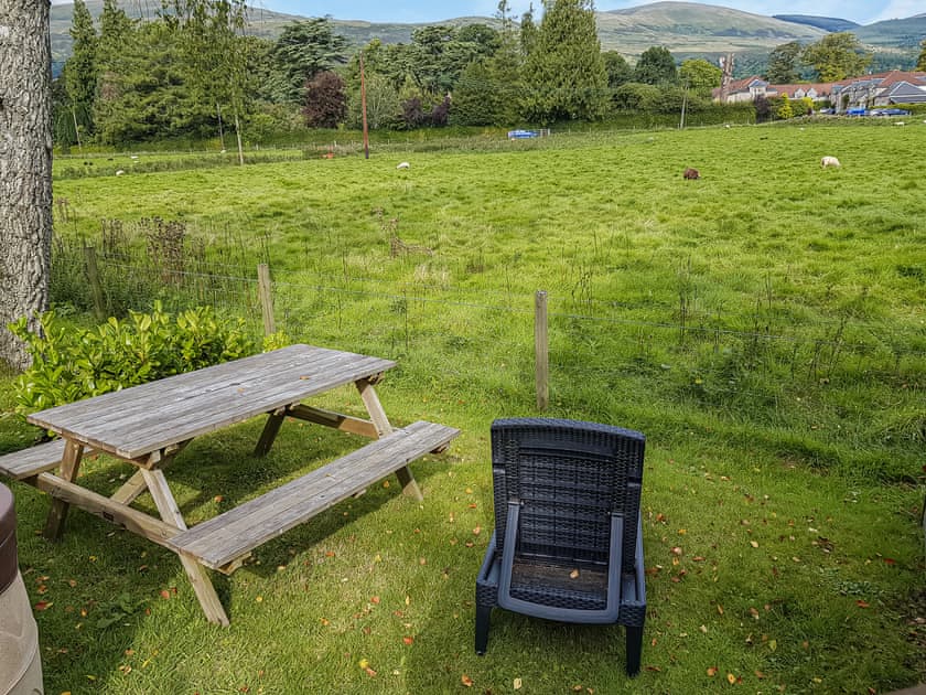 Sitting-out-area | GlenBeagles Lodge, Dollar, near Stirling