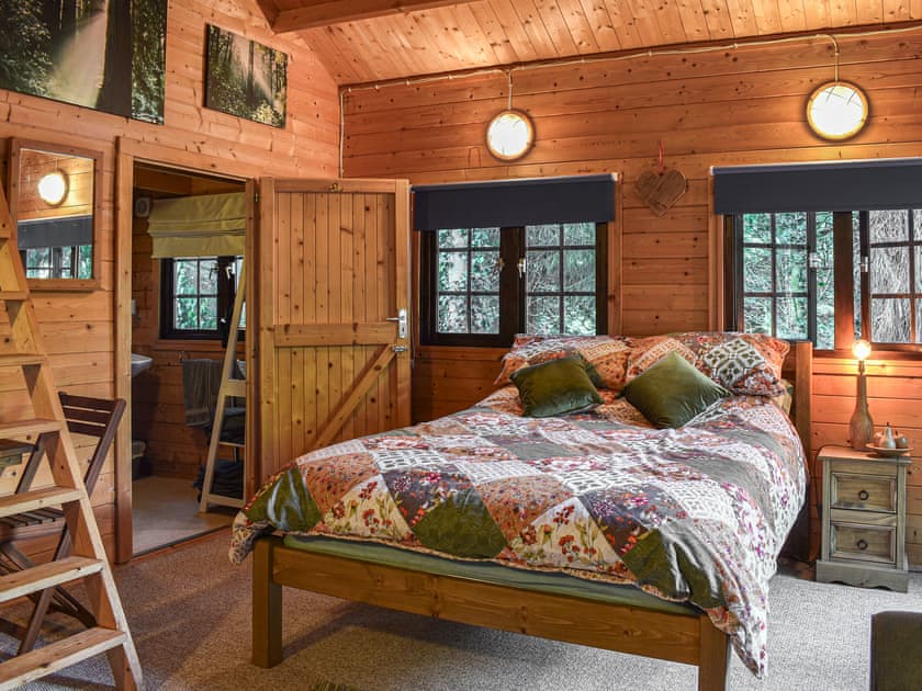 Double bedroom | Lekido, Faversham
