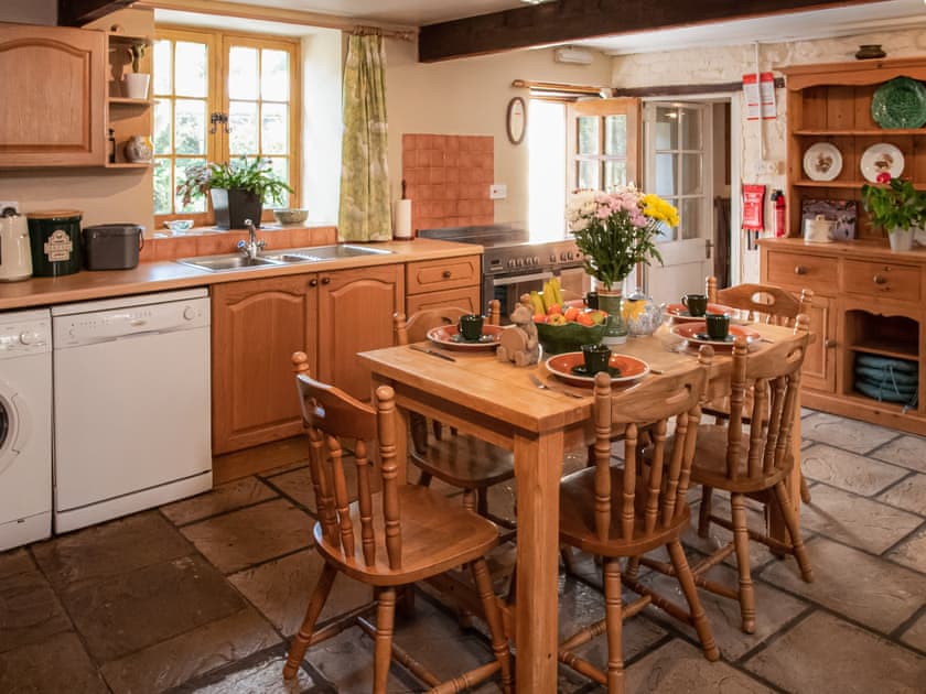 Kitchen/diner | Hen EfailOld Smithy, Tregaron