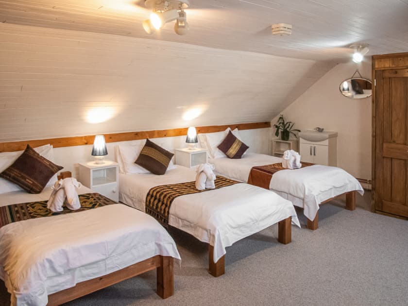 Triple bedroom | Hen EfailOld Smithy, Tregaron