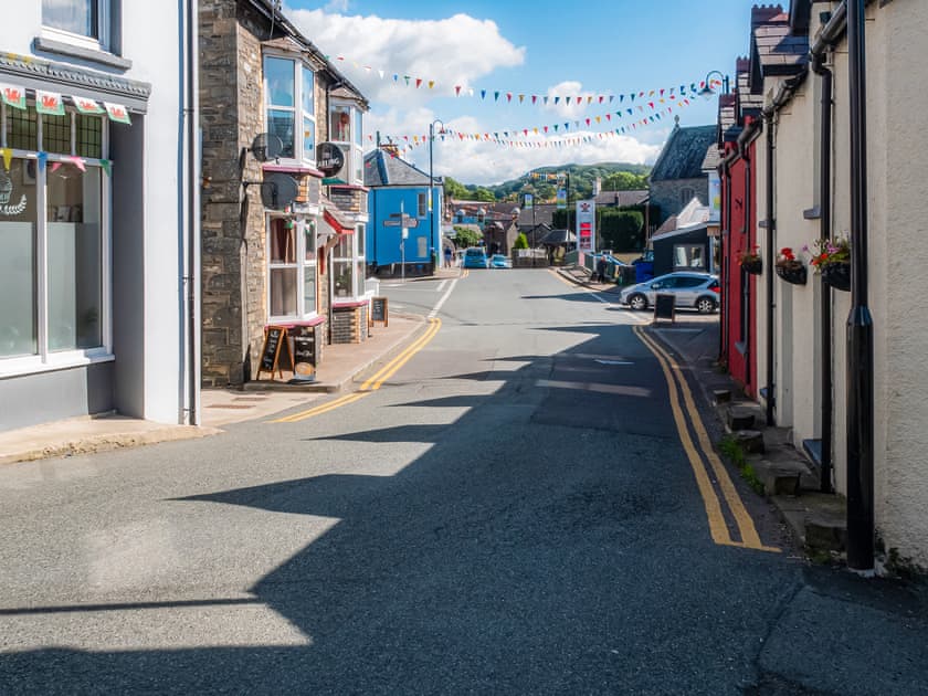 Surrounding area | Hen EfailOld Smithy, Tregaron