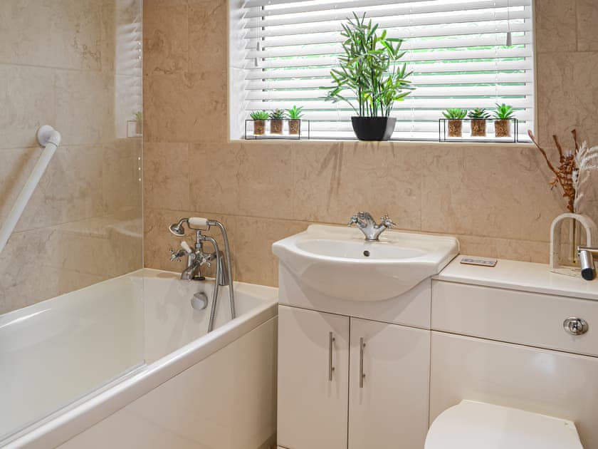 Bathroom | The Nook, Bridlington
