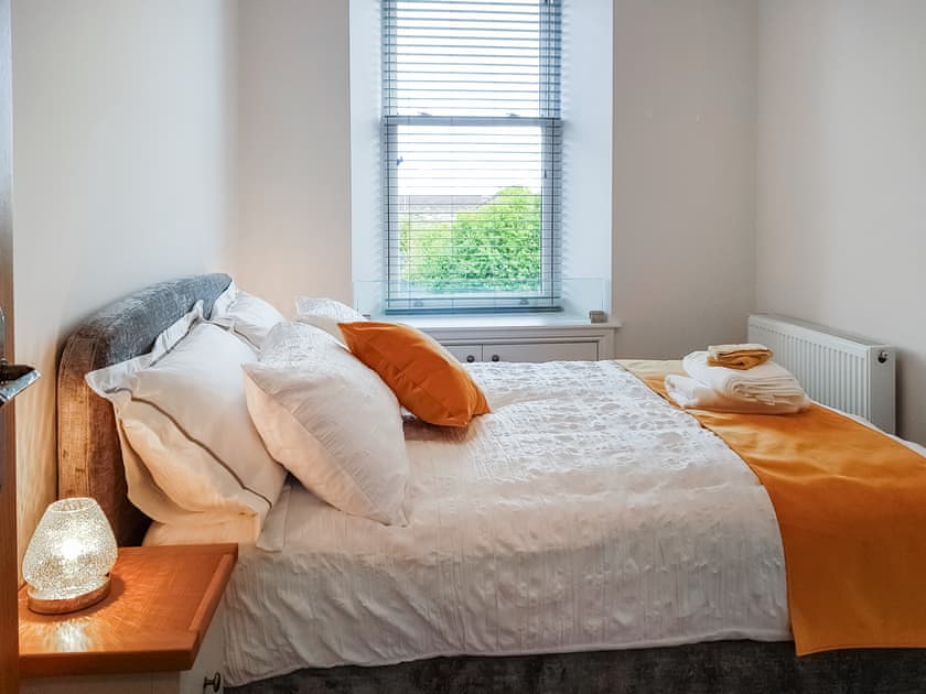 Double bedroom | Invergyle - Liquorstane House, Falkland