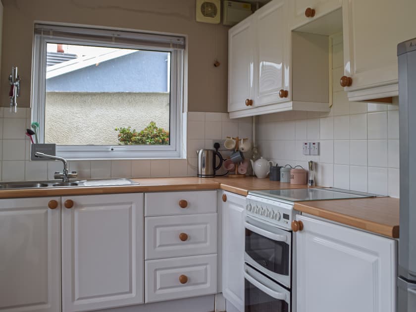 Kitchen | Maes Dyfed, St Davids