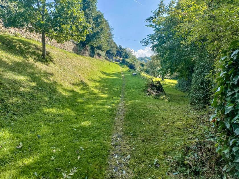 Pathway to cottage from parking area  | Yew Tree Cottage, Chesterfield