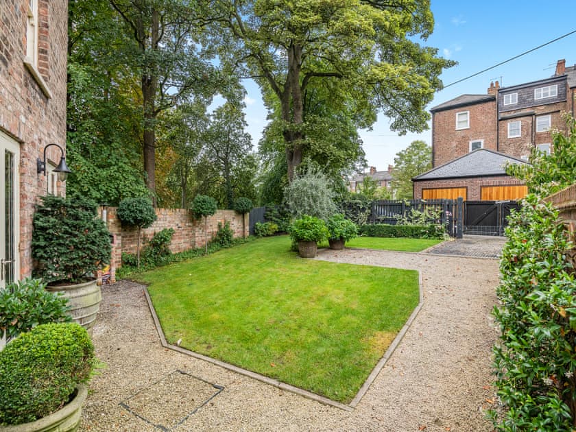 Exterior | The Lodge, Mount Vale, near York