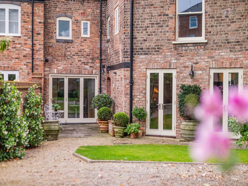 Exterior | The Lodge, Mount Vale, near York