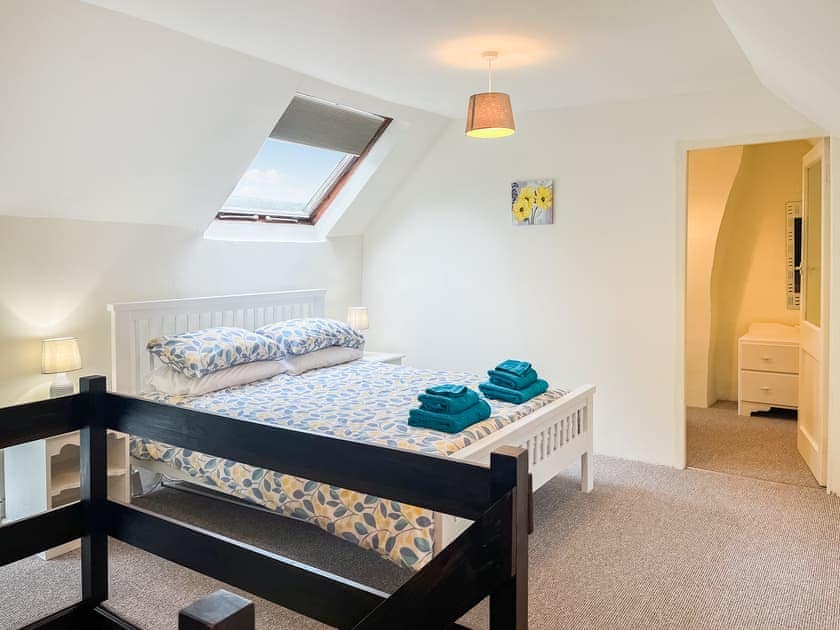 Double bedroom | Meadow View Cottage, Whatstandwell, near Matlock