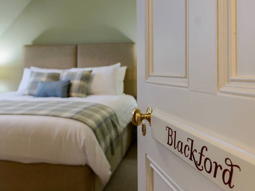 Double bedroom | Broomrigg Farmhouse, Pencaitland, near Tranent