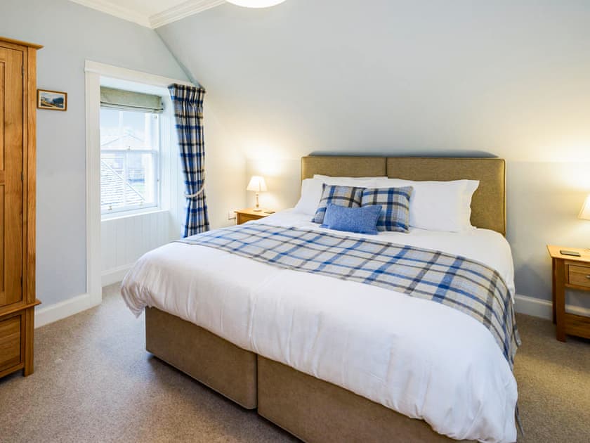 Double bedroom | Broomrigg Farmhouse, Pencaitland, near Tranent