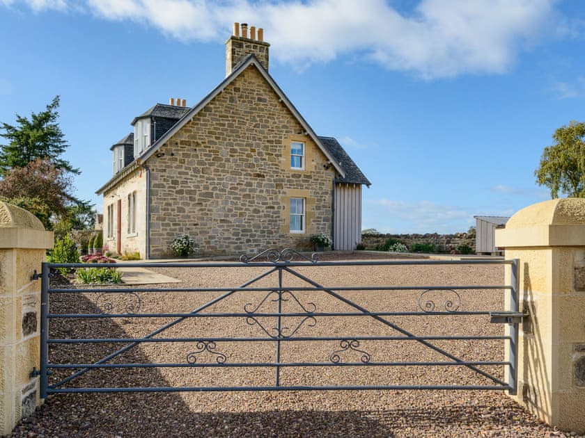 Exterior | Broomrigg Farmhouse, Pencaitland, near Tranent