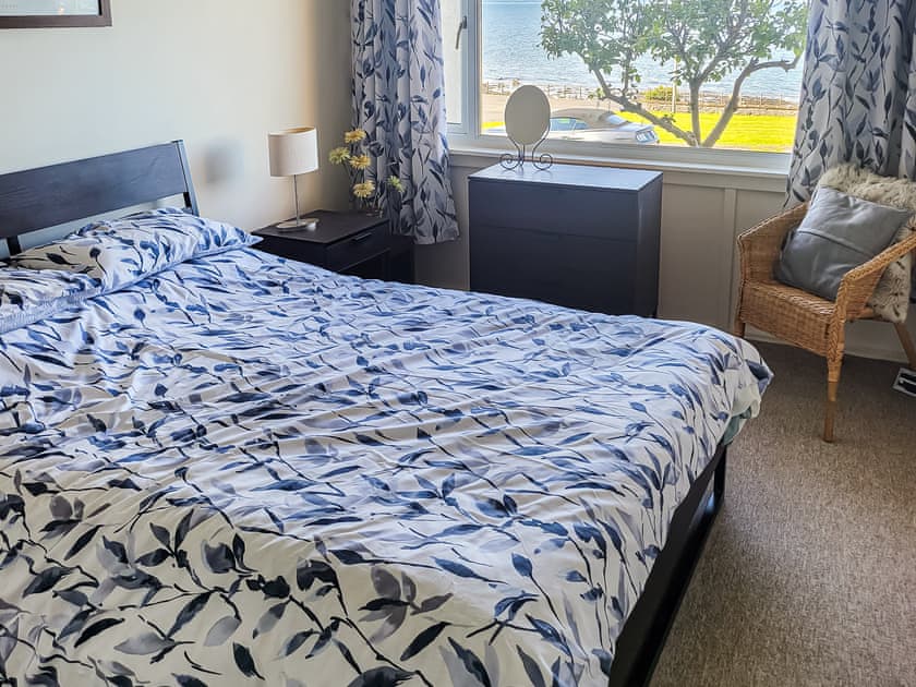 Double bedroom | Shuma Apartment, Skelmorlie