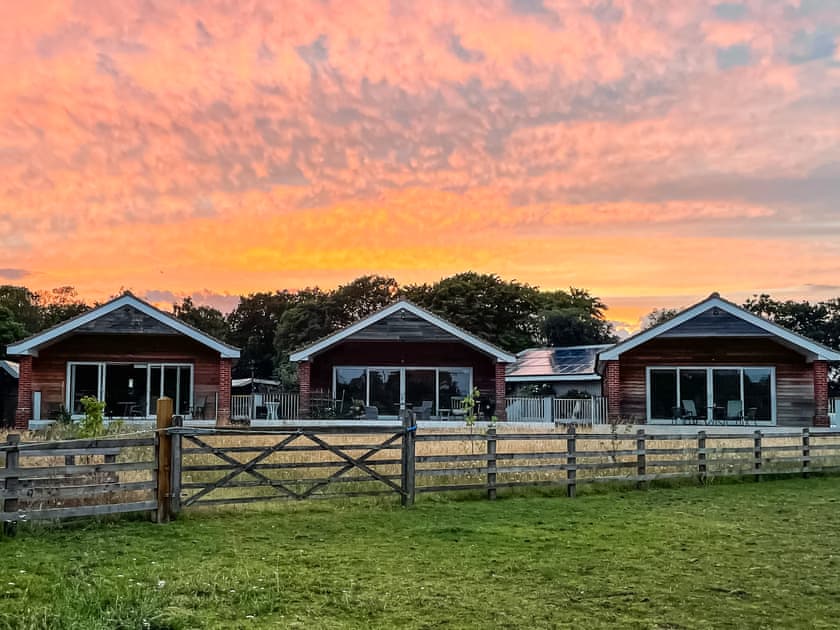 Exterior | Cedar Lodge - Solar Rise Lodges, Old Buckenham