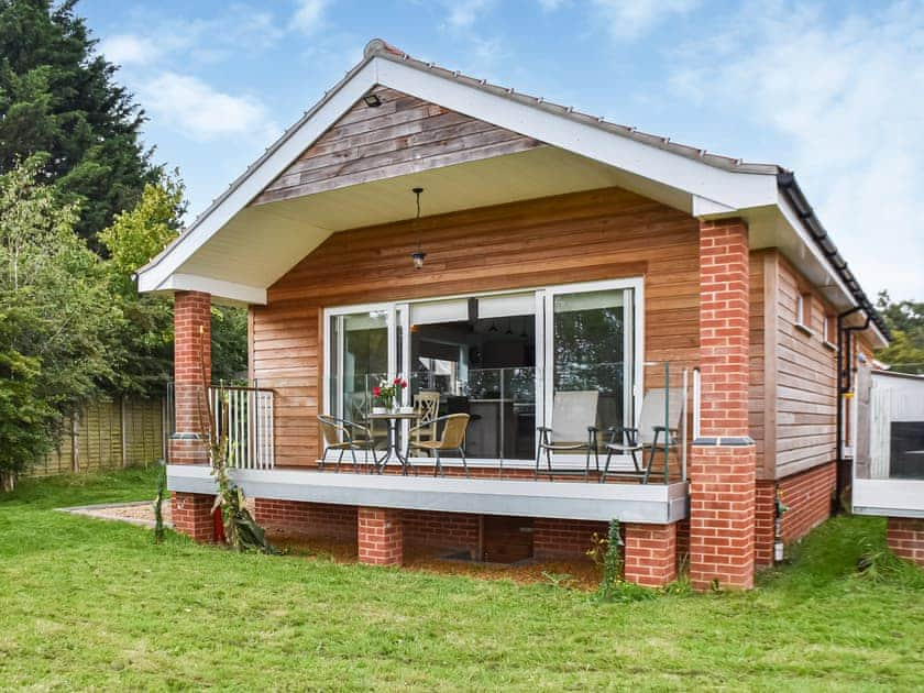 Exterior | Chestnut Lodge - Solar Rise Lodges, Old Buckenham