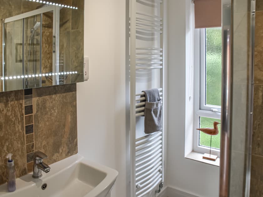 Bathroom | Chestnut Lodge - Solar Rise Lodges, Old Buckenham