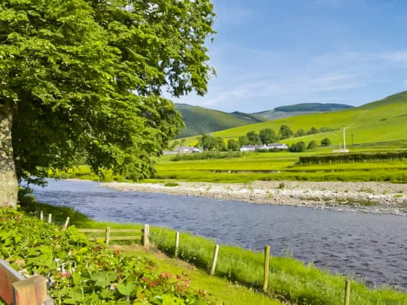 Surrounding area | Bydand, Walkerburn