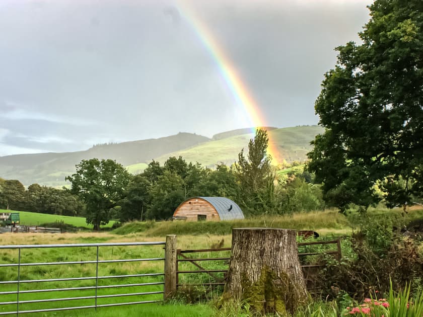 Setting | Creyr Glas Pod - Y Gadlas, Penybontfawr, near Llanfyllin