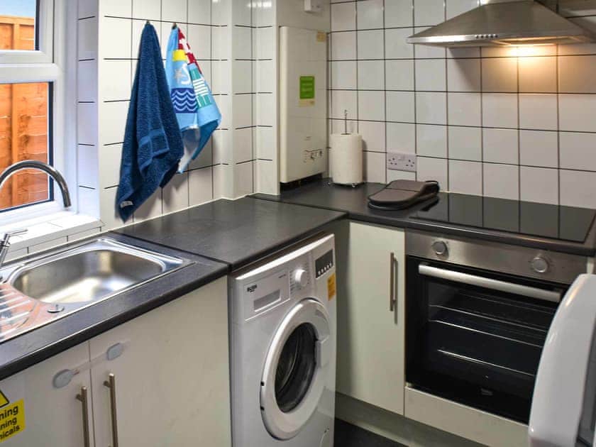 Kitchen | Beach Happy, Great Yarmouth