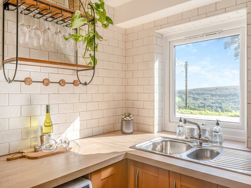 Kitchen | Bwlch Farm Lodge, Cwmavon, near Swansea