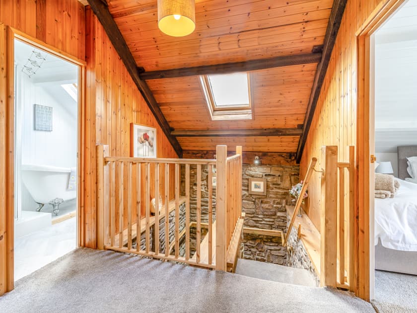 Landing | Bwlch Farm Lodge, Cwmavon, near Swansea