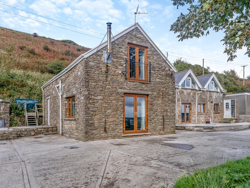 Exterior | Bwlch Farm Lodge, Cwmavon, near Swansea