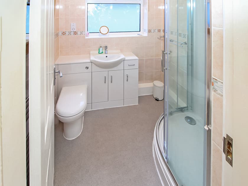 Bathroom | Samson’s Place, Morfa Bychan