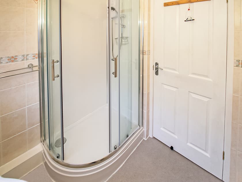 Bathroom | Samson’s Place, Morfa Bychan