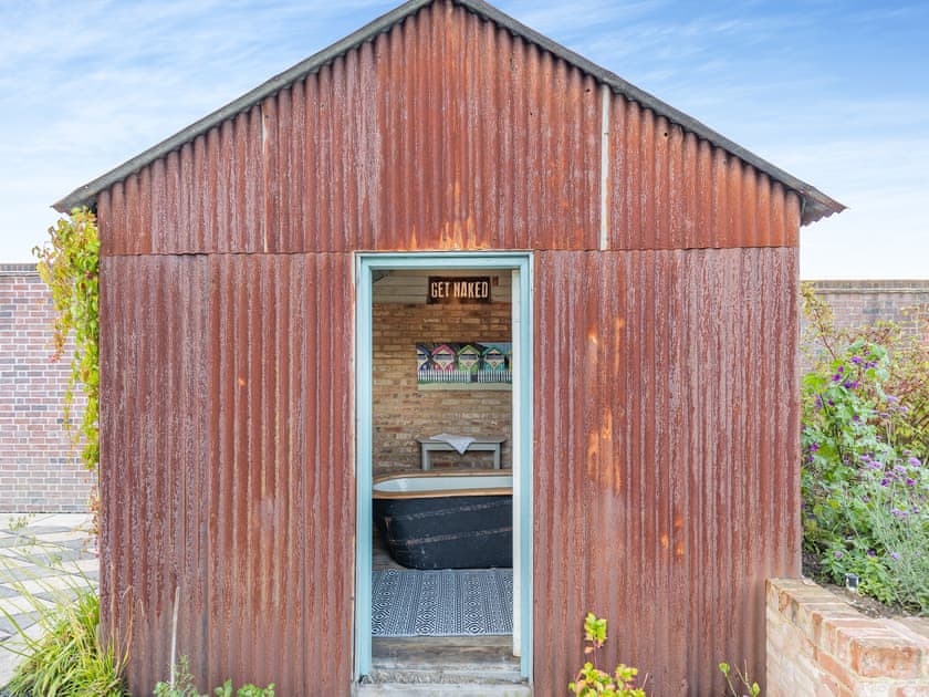 Exterior | Hallmark Lodge, Tenterden