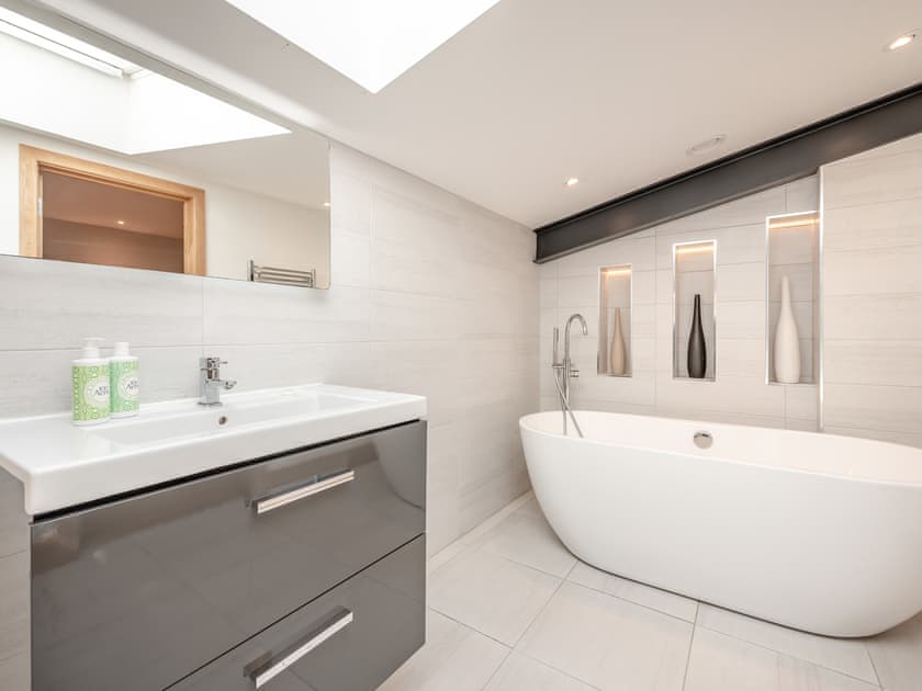 Bathroom | Tree Park, Halwell, near Totnes