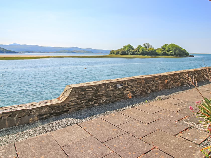 View | Southerly Views Flat, Porthmadog