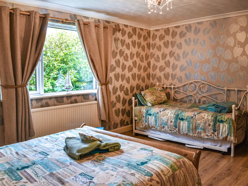 Triple bedroom | Gwel Y Don, Pentraeth