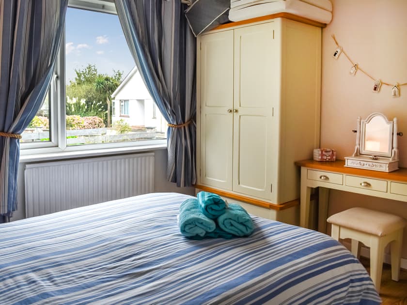 Double bedroom | Gwel Y Don, Pentraeth