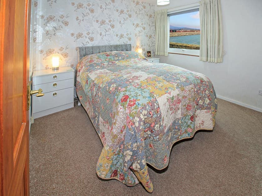 Double bedroom | Spacious Villa with Views, Porthmadog
