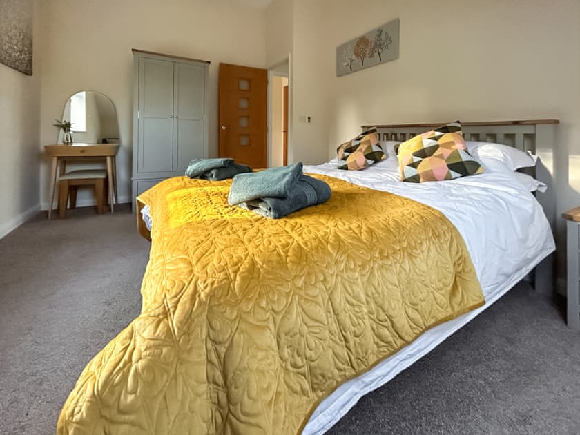 Double bedroom | Chestnut Cottage, Coxley Wick, near Wells