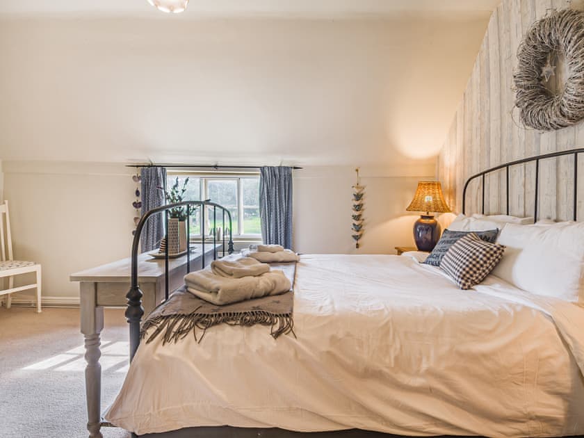 Double bedroom | Swan House, Wangford, near Southwold