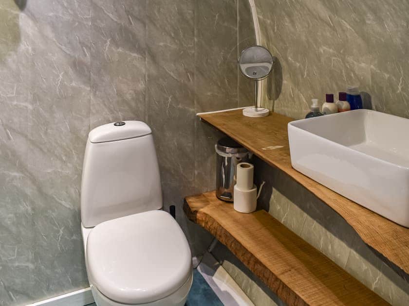 Bathroom | The Hobbit House, Hastingleigh, near Ashford