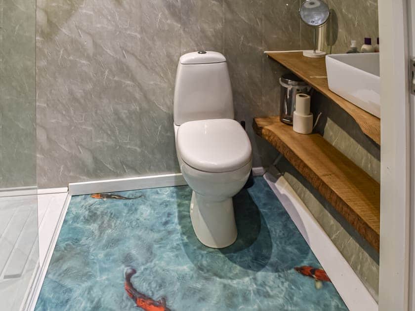 Bathroom | The Hobbit House, Hastingleigh, near Ashford
