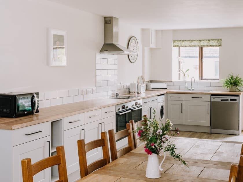 Kitchen/diner | Longleat - Moorleaze, Witham Friary, Frome