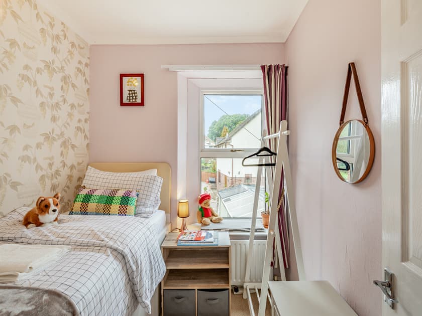 Single bedroom | Oak Villa, Drybrook