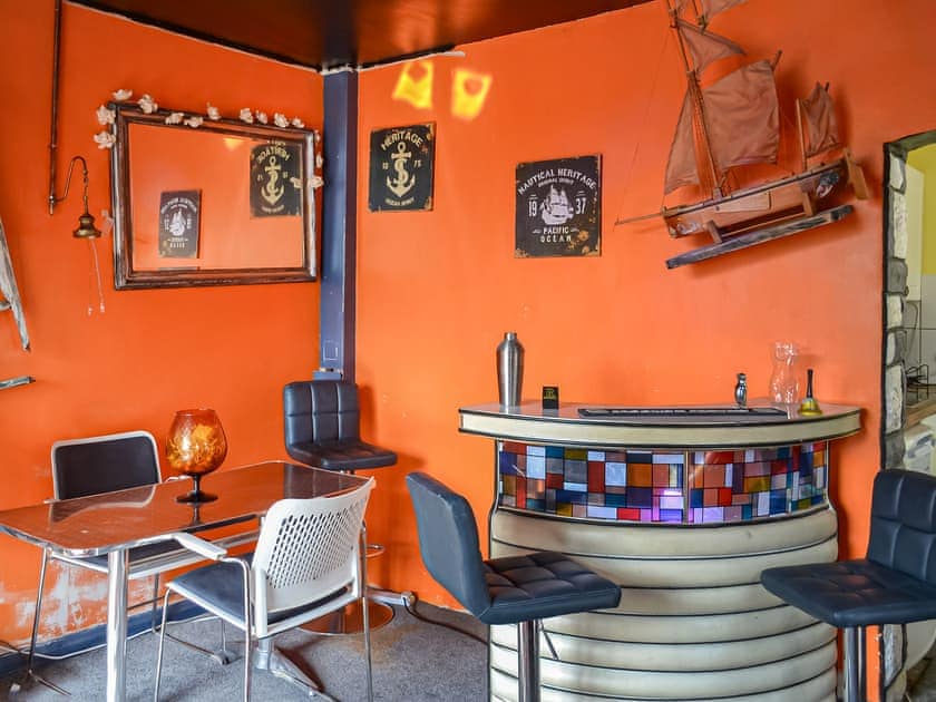 Dining Area | Dormy’s Cottage - Tufties, Skegness