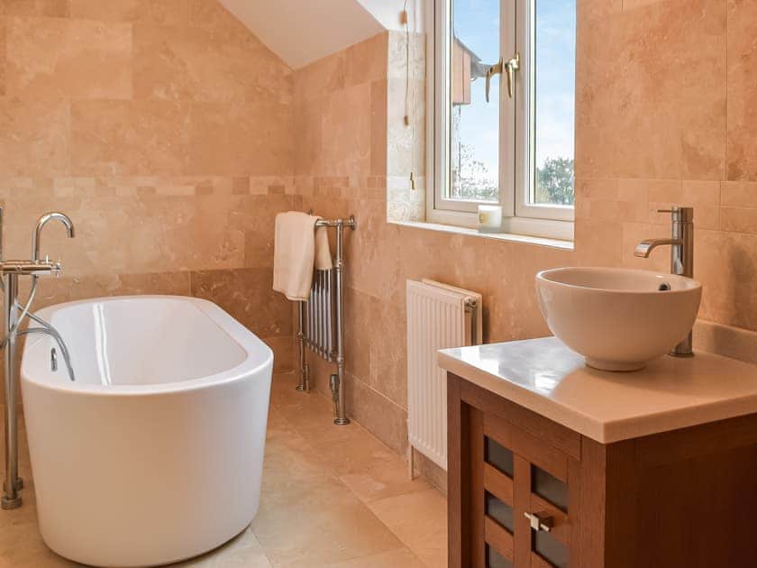 Bathroom | Maes Ernin, Mathry, near Fishguard