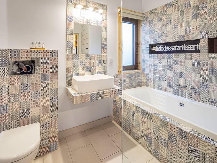 Bathroom | Herdwick Lodge - Artlegarth Lodges, Ravenstonedale, near Kirkby Stephen
