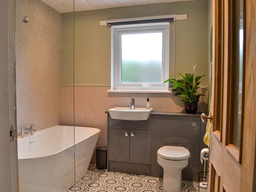 Bathroom | Fyebrae, Stranraer