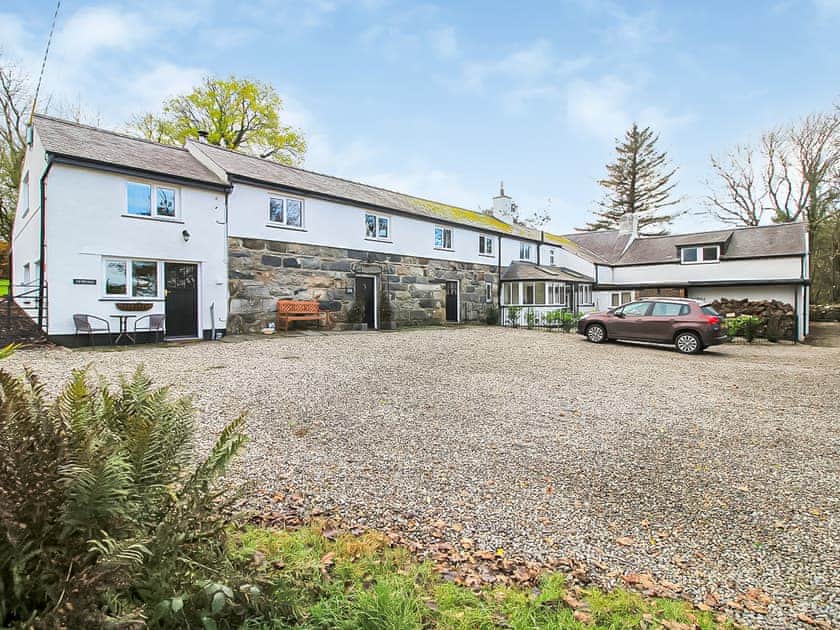 Exterior | Dowlais, Llanllyfni, near Caernarfon
