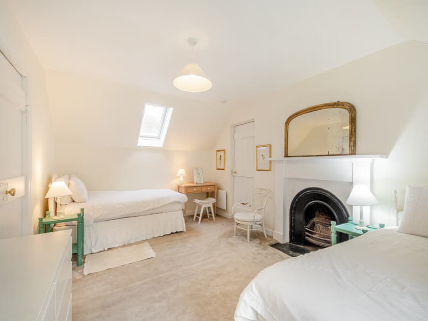 Twin bedroom | Inverglen Farm, Strachur, near Cairndow