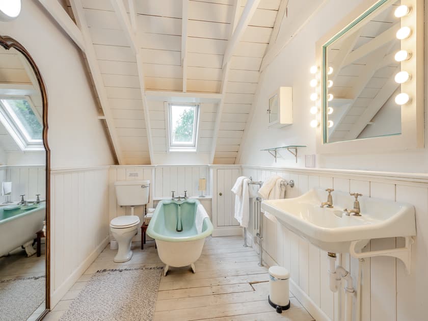 En-suite | Inverglen Farm, Strachur, near Cairndow