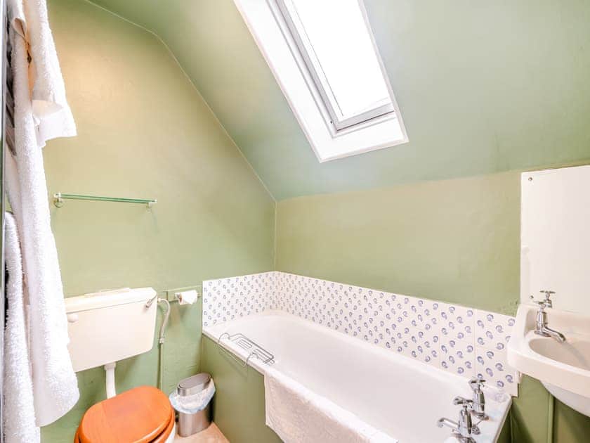 Bathroom | Inverglen Farm, Strachur, near Cairndow