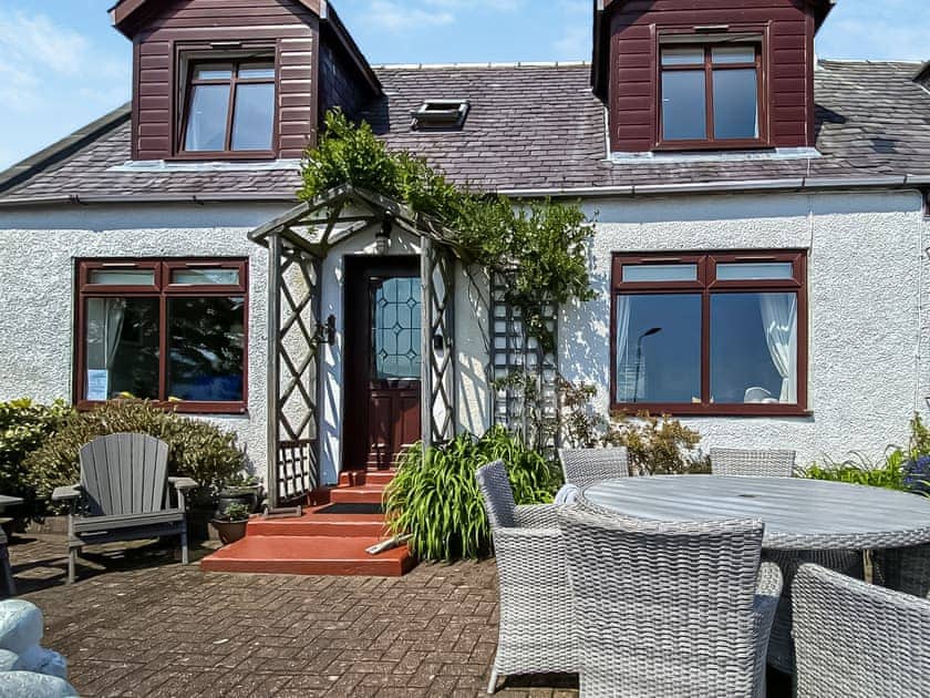 Sitting-out-area | Braehead Cottage, Lamlash, Isle of Arran